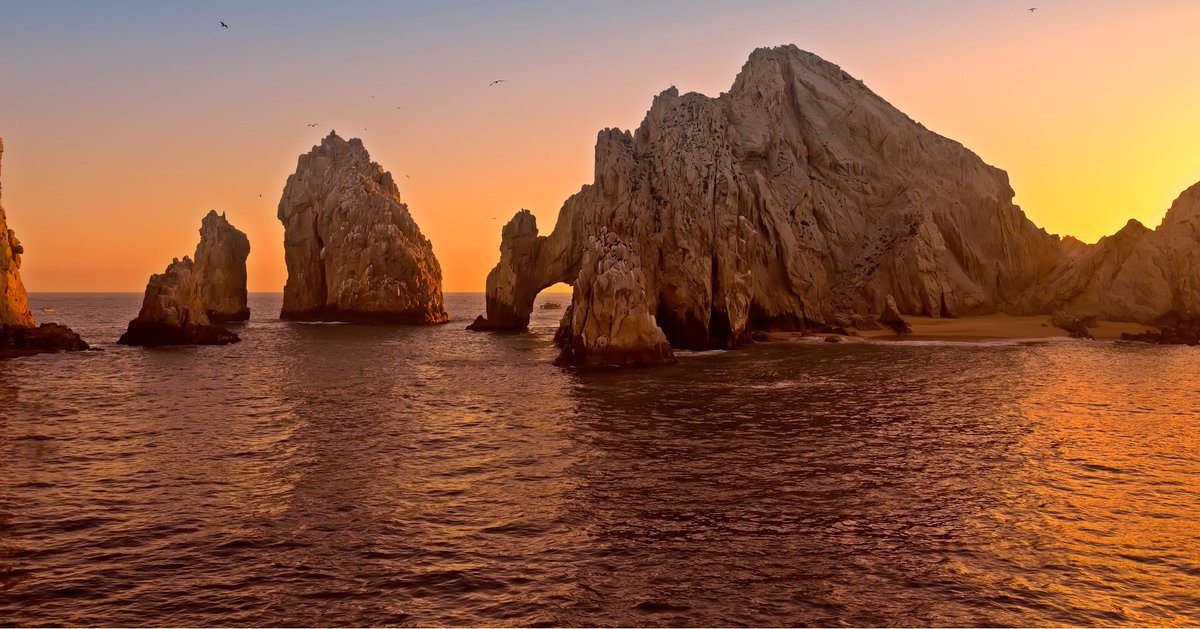 Owning in Los Cabos is a very wise investment for those who look luxury and incredible natural landscape 🌊

📩 info@mavila-loscabos.com
🔗 linktr.ee/mavilaatquivira

#cabo #loscabos #owning #realestateinvesting #justlisted #realestate #landscape #caboarch #nature #ocean