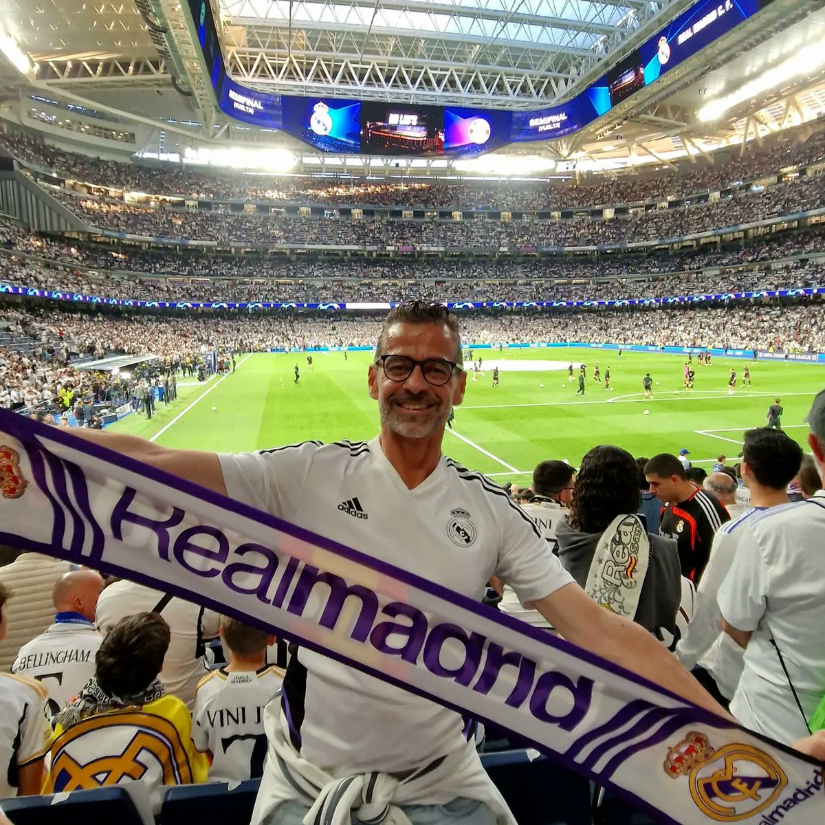 𝑅 𝐸 𝐴 𝐿 𝑀 𝐴 𝐷 𝑅 𝐼 𝐷 𝐶. 𝐹. 🤍 Como no te voy a querer! 🫶🏻 El club de fútbol más grande del mundo lo ha vuelto hacer, volvemos a estar en una final de champions. HALA MADRID 🙌🏻 #roadtolondon #APorLa15 #HalaMadrid #ReyesdeEuropa #ComoNoTeVoyAQuerer