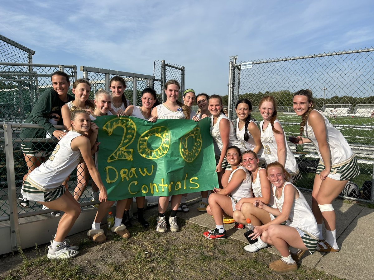 Congrats @giannalivioo for winning her 200th Draw Control!!!! Nice work G! @BMSTANGSports
