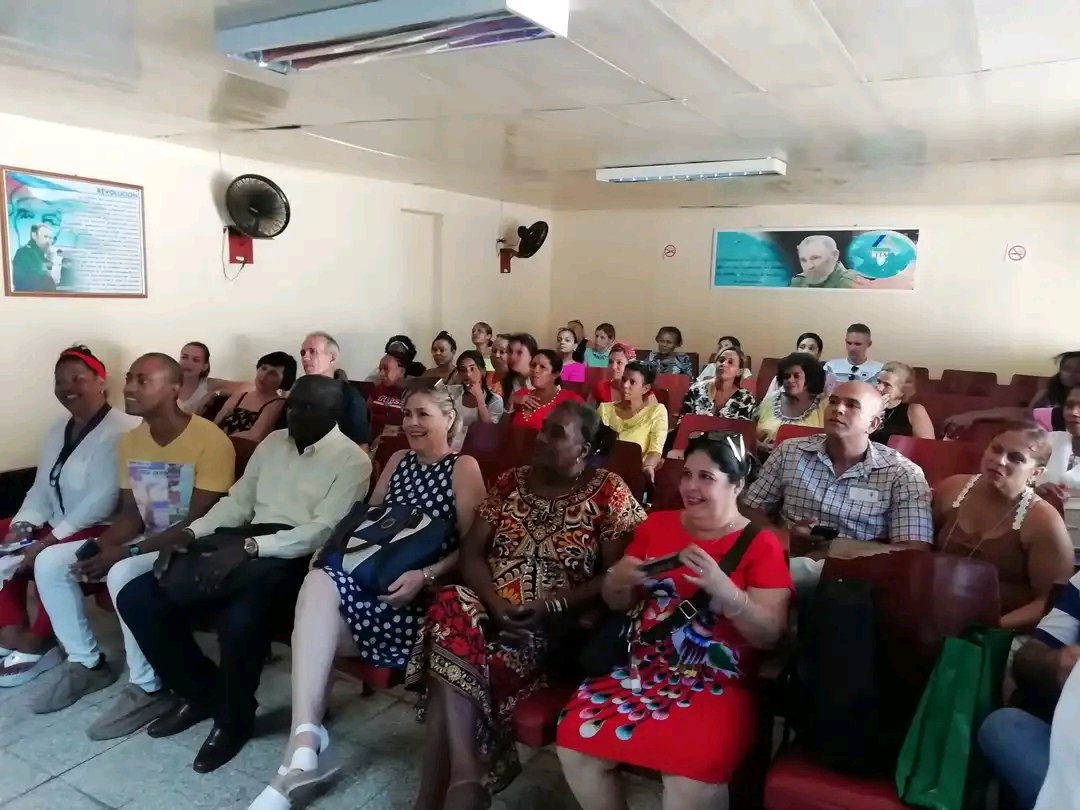 La Dirección de Gestión Documental y Archivos presente como parte del grupo de trabajo del @citmacuba que visita la Delegación Territorial de #SantiagoDeCuba 
@EdMartDiaz 
@adianez_taboada
@SANTANACITMA
@IsbelVG
#GestiónDocumental 
#PatrimonioDocumental
#MemoriaHistórica