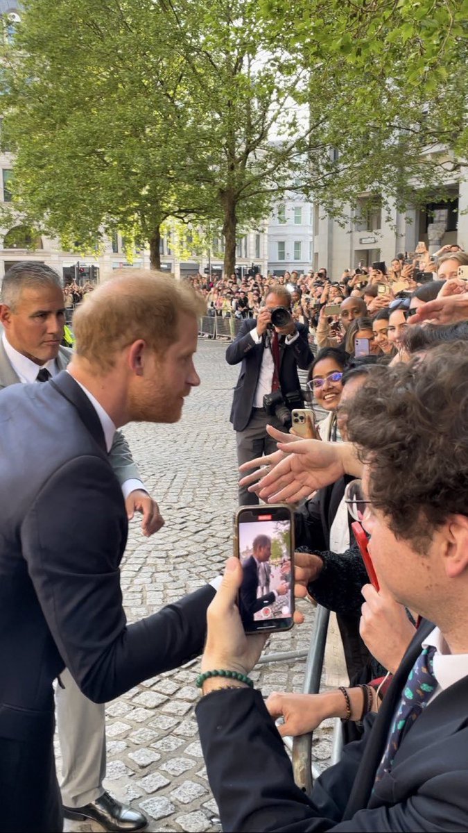 Lovely to see huge crowds and cheers for Prince Harry, Duke of Sussex, as he attended the St Paul’s Cathedral service marking 10 years of the Invictus Games. Harry and the Invictus team have created something truly incredible which continues to empower and change lives