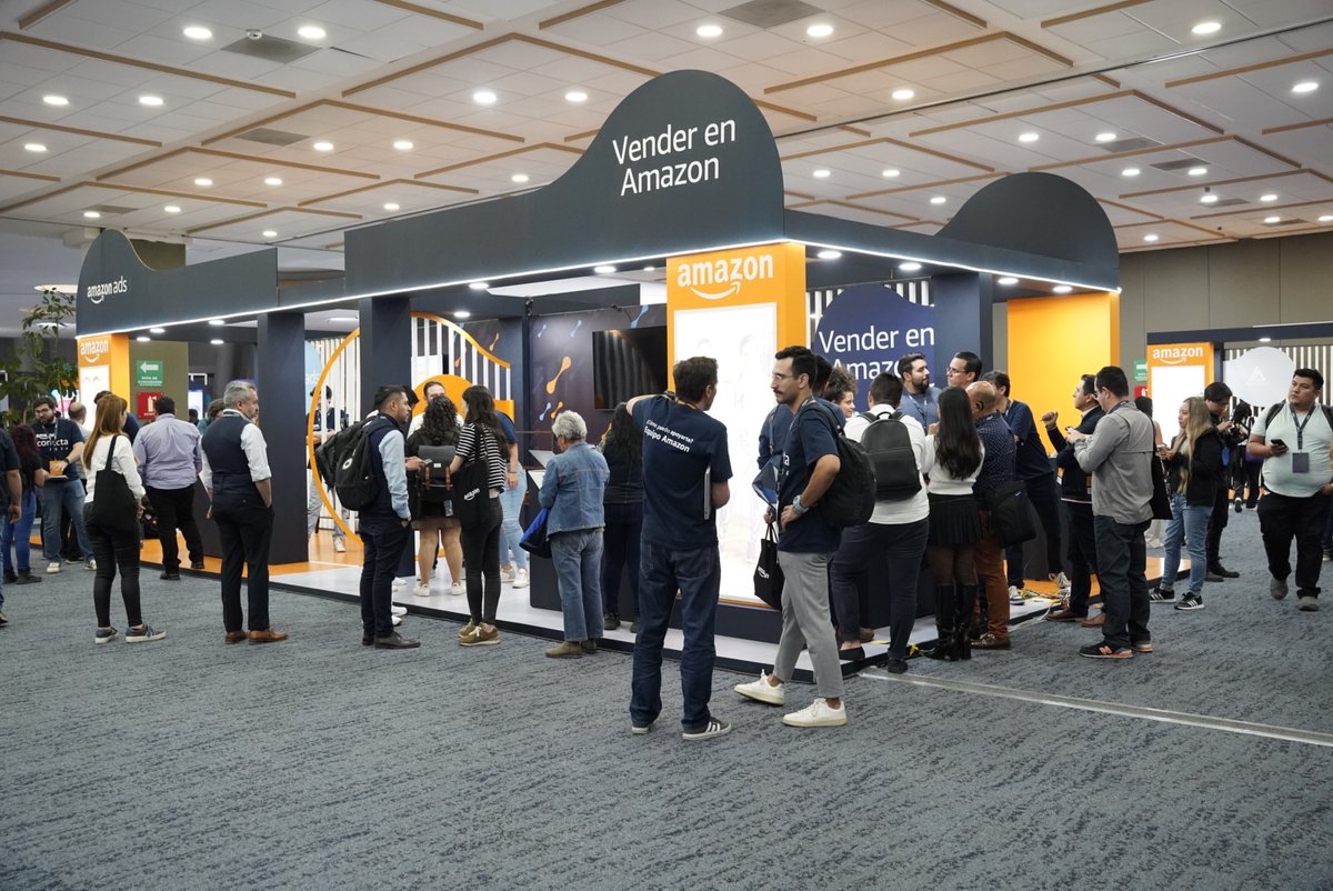 CuadranteRP's tweet image. ✅ ¡#AmazonConecta concluye con éxito su segunda edición! 👏 Desarrollamos un plan de comunicación para dar a conocer el impacto que tiene su operación en el entorno emprendedor del país. 💪📣 @amazonmex #emprendedores #emprendimiento