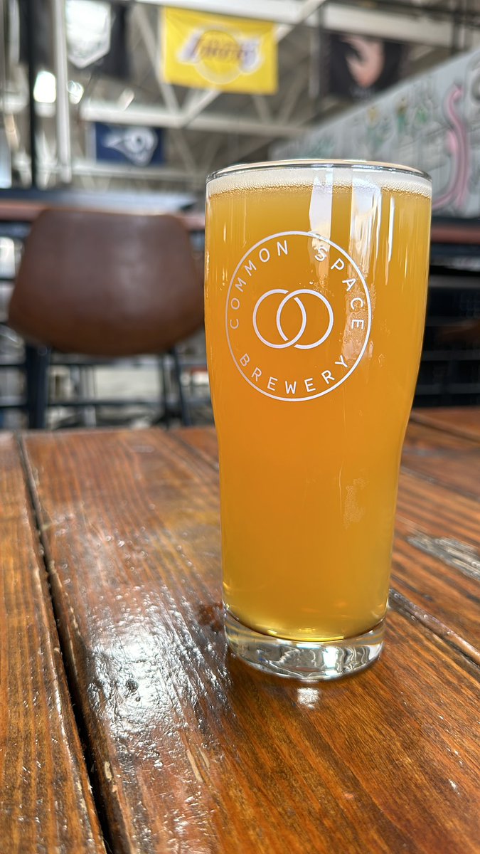 EyekDizzle's tweet photo. #salud #commonspacebrewery #hawthorne https://t.co/ys28HhHdk0
