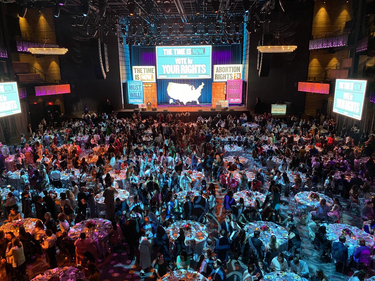 Packed house tonight at the @emilyslist gala on the wharf in DC, where VP Kamala Harris is set to speak about abortion