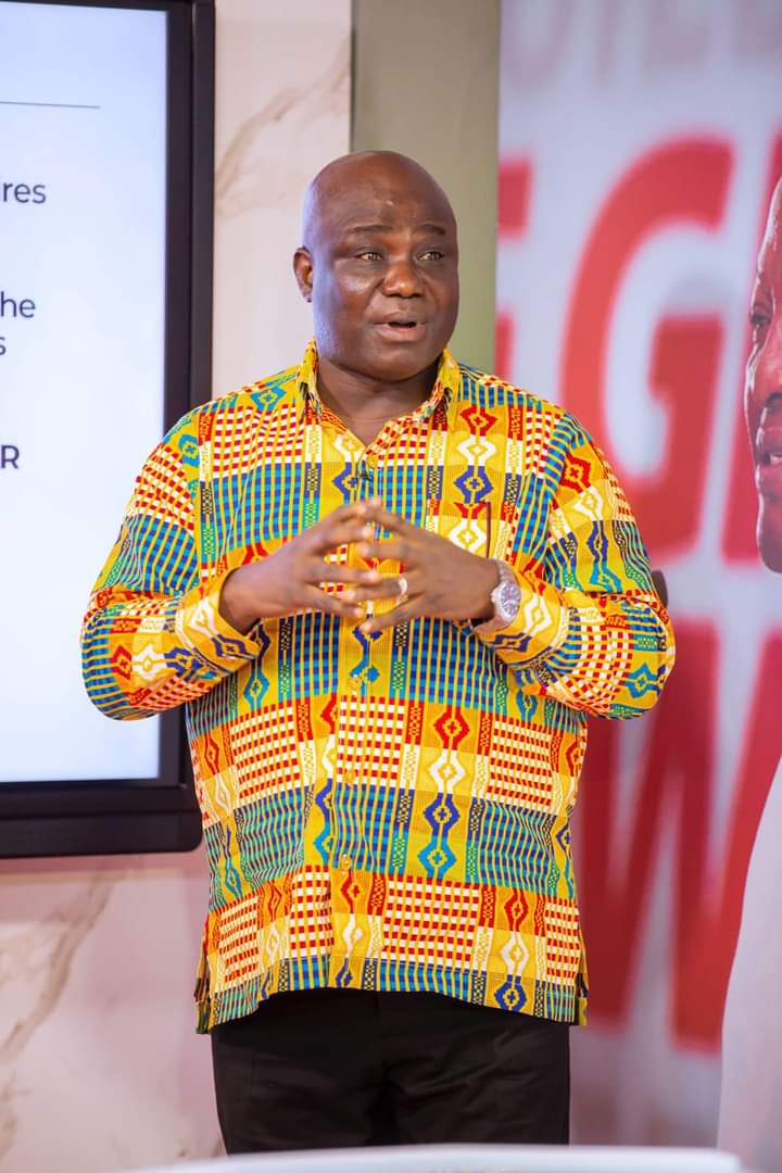 When we say NDC has the men it's not a mere slogan to deceive Ghanaians but indeed we have the men based on merit and competence to turn the corners of Ghana within the shortest possible time.

#Mahama24HourEconomy 
#LetsBuildGhanaTogether 
#NDC360