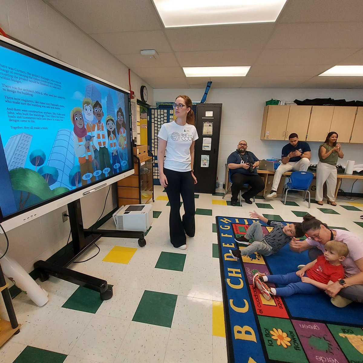 Wow, <a href="/RebeccaGiuntoli/">Rebecca Giuntoli</a>! Thank you for sharing this amazing book about engineering! You've inspired our Ss to dream big! <a href="/deafkidscode/">Shireen Hafeez</a> <a href="/CIT_PWCS/">Dani Hall</a> <a href="/PWCSNews/">PWCS</a> <a href="/VAASL/">VAASL</a>