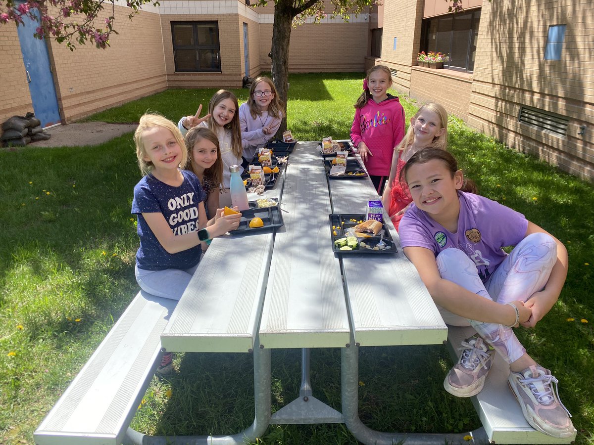 Mrs. Landsteiner tweet media