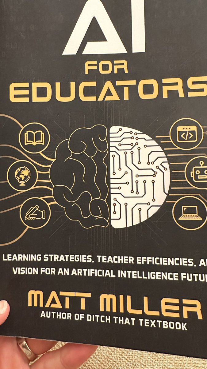 Currently in an AI task force talking about tomorrow glasses.  Huge shout out to <a href="/jmattmiller/">Matt Miller 🗑️</a>