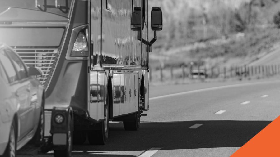 The Traveler’s Guide: The Best Vehicles to Tow Behind an RV buff.ly/4duhI8N Heading out on an RV adventure is a dream come true for many people who love to travel. The freedom to roam, the thrill of the open road, and the endless possibilities of exploration await.