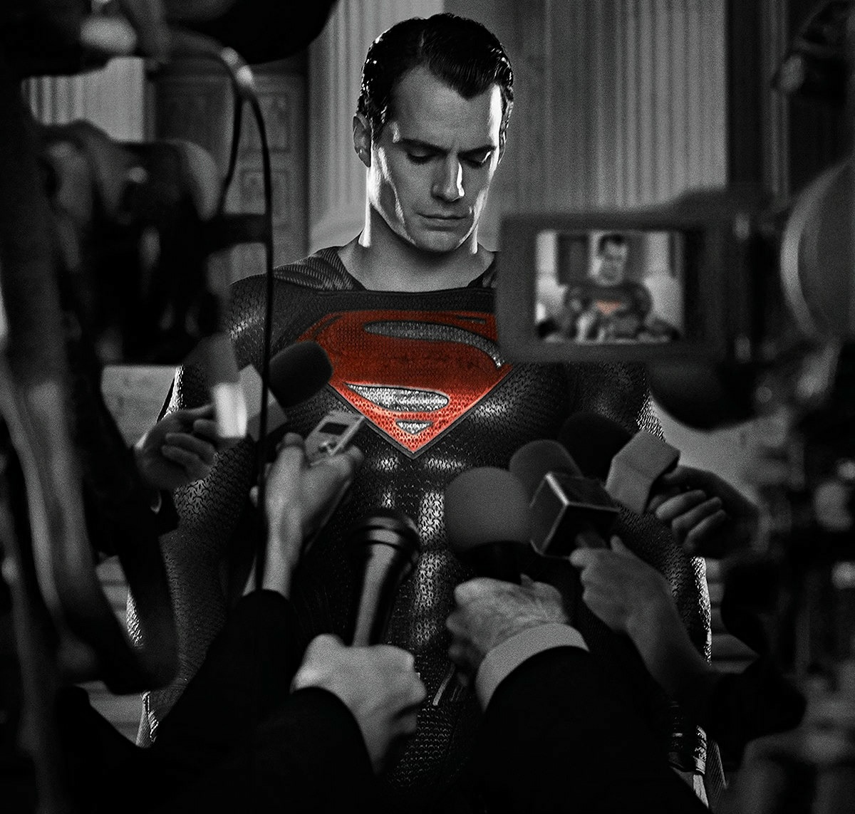 Majority of the fans wanted Henry Cavill to continue as #Superman and he should have. I'm sure there are some nervous executives after that disastrous reveal. #HenryCavillSuperman