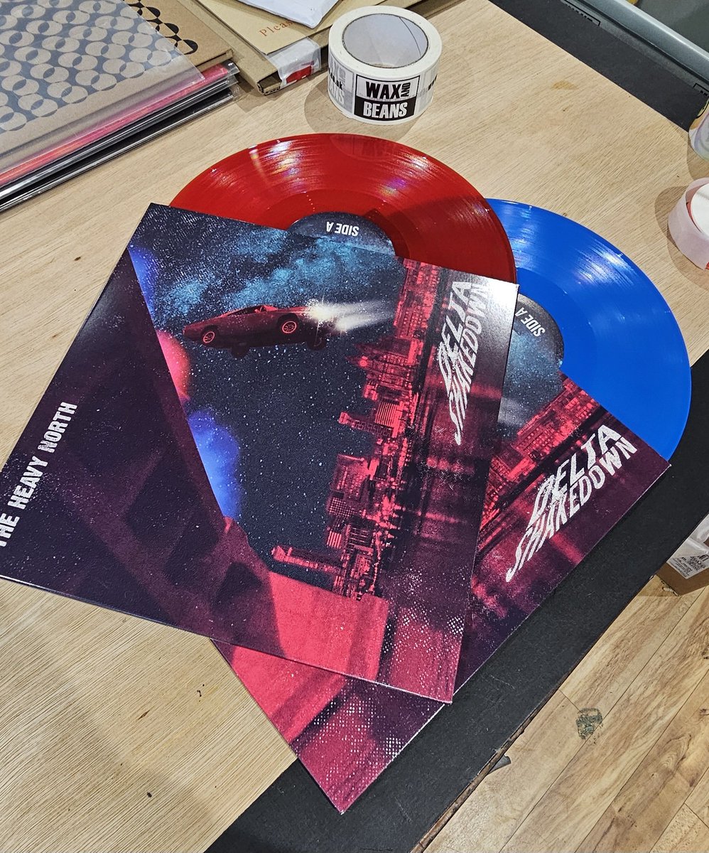 Our ALBUM OF THE YEAR 2023 is back in stock. Newcomers dig in here 👇🏽 Red waxandbeans.co.uk/products/the-h… Blue waxandbeans.co.uk/products/the-h… ❤️💙 @theheavynorth