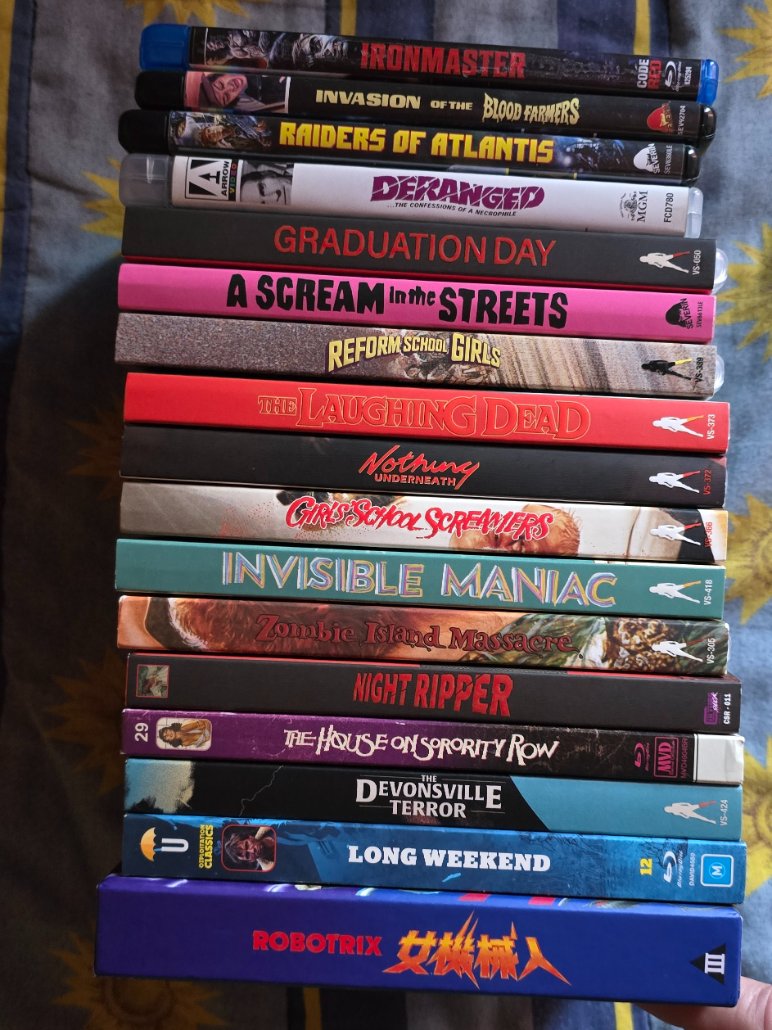 Today's mega delivery of physical media i think i may have gone a little crazy this month 😜 with a little bit of this & a little bit of that ..... Oh yeah & still more to come 🤣 #PhysicalMedia #Delivery #HorrorCommunity #HorrorFamily