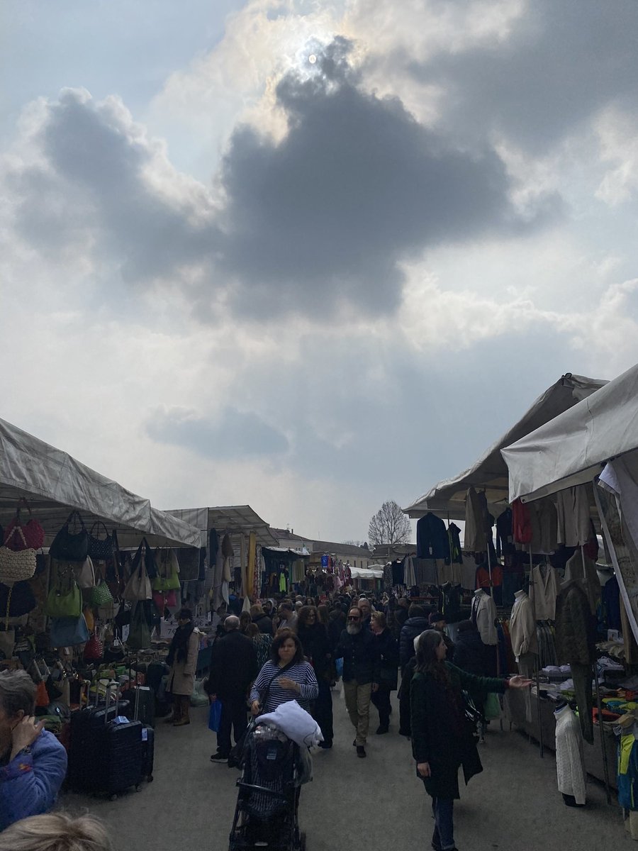 İtalya’dayken pazarlara karıştığımız doğrudur Padova halk pazarı 😅