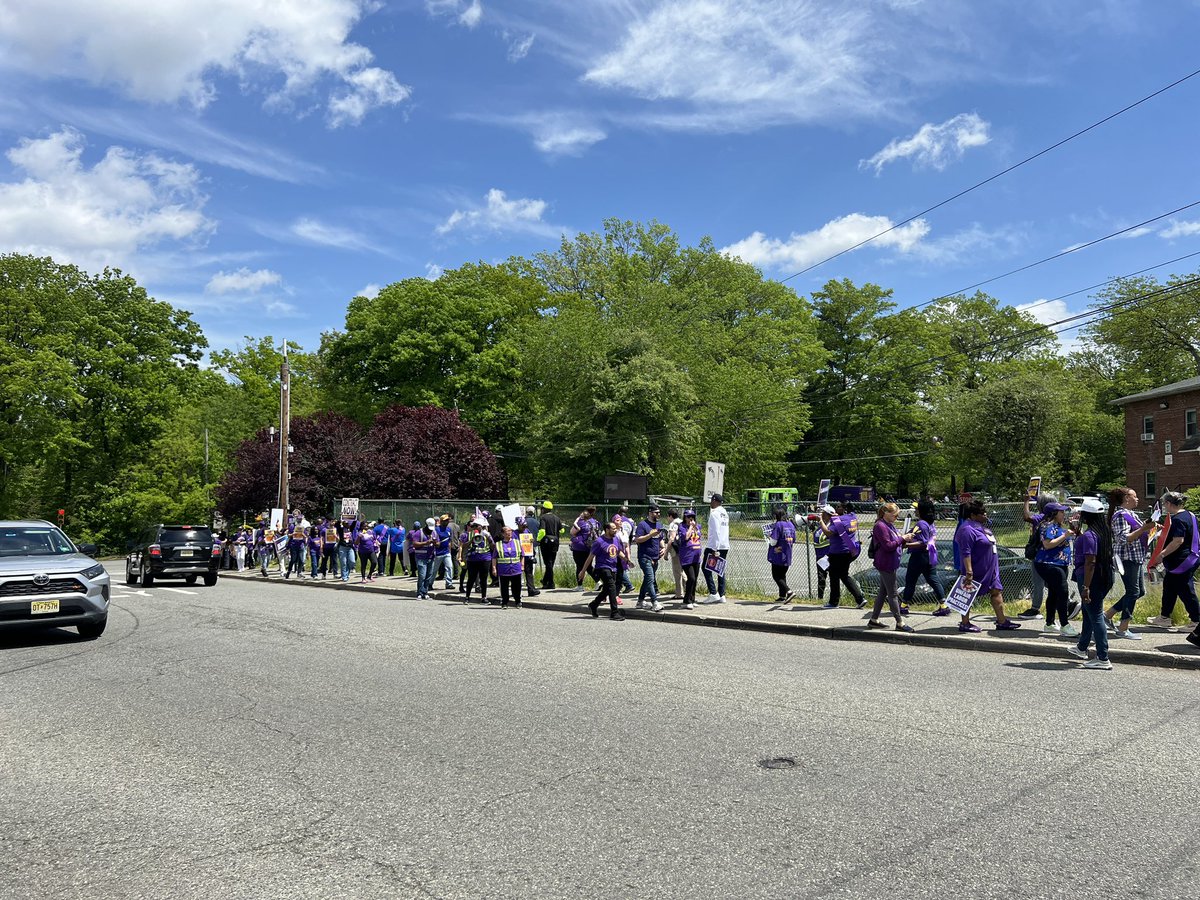 Celebrating #NationalNursesWeek at Clara Maass Medical Center with our RNs and union comrades from New Jersey and across the east coast! Rallying for a #FairContractNow! ✊💜 #WeCareForNJ 🏥