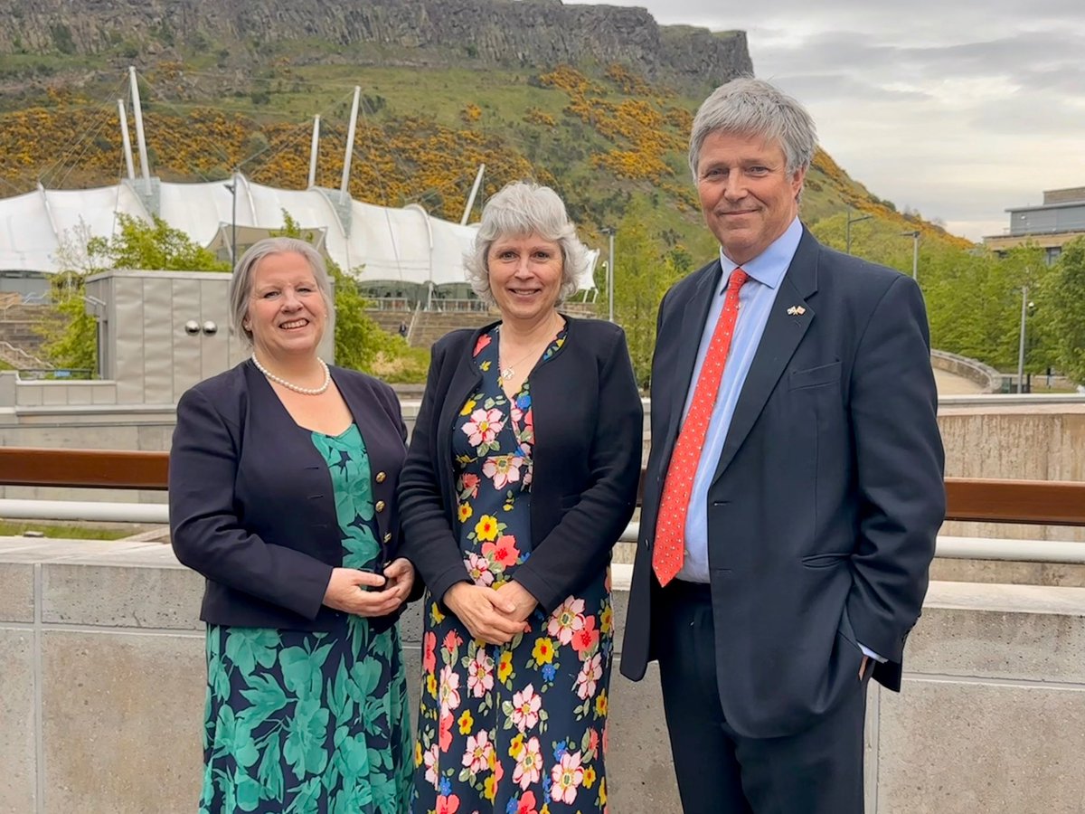 Tonight, #TeamVet & MSPs will gather at BVA's annual Scottish dinner, tackling the important issues in our profession. BVA President @judson_anna & Scottish Branch President Gareth Hateley will be joined by @1edmountain MSP, @CVOScotland, & guest speaker @JimFairlieLogie MSP