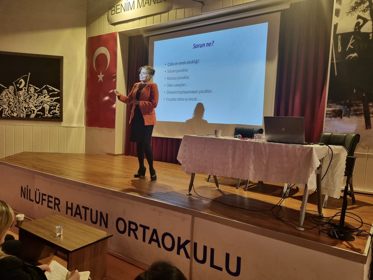 Doç. Dr. Nurhüda Sözen tarafından ilçemiz tüm resmi ve özel okul/kurum müdürlerimize Türkiye Yüzyılı Maarif Modeli ile ilgili bilgilendirme toplantısı yapıldı.