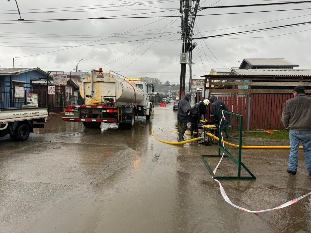 Piden al MOP y el Serviu plan de trabajo para abordar situación de colectores de aguas lluvia en Valdivia rioenlinea.cl/piden-al-mop-y… #Valdiviacl