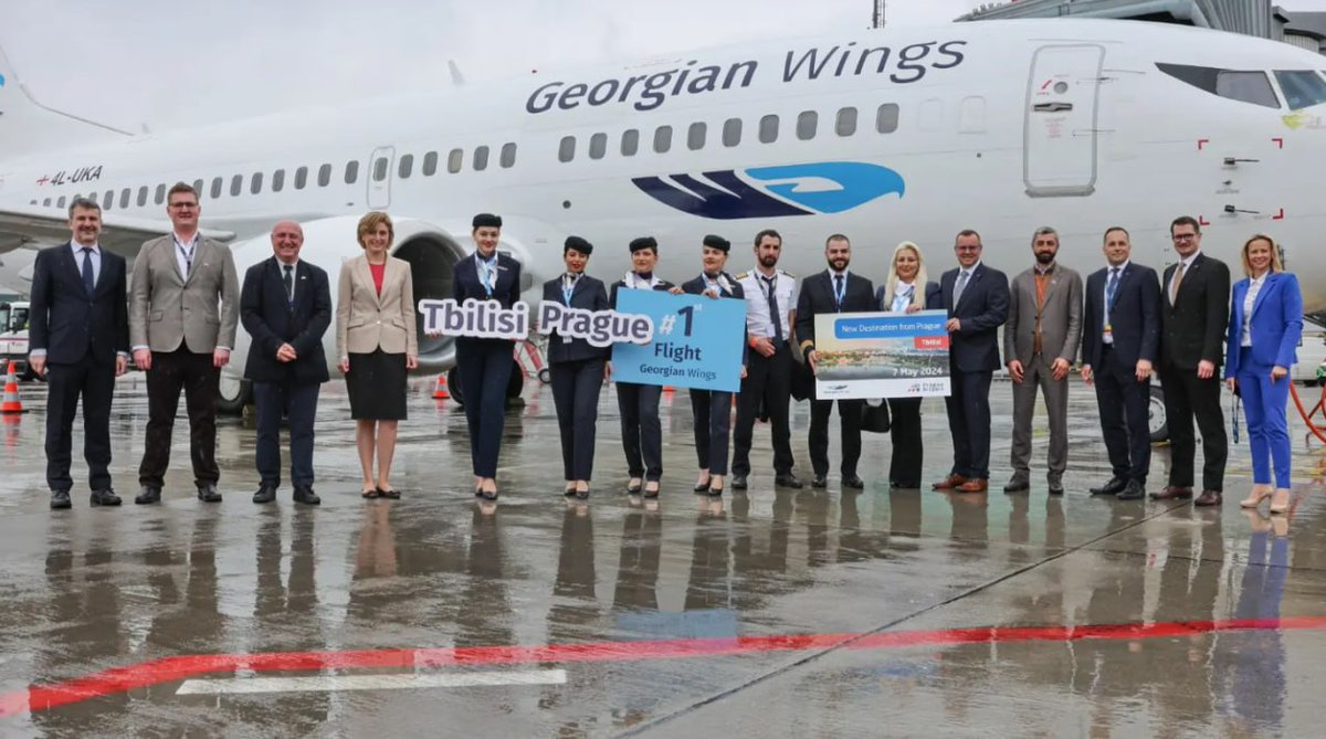 Gürcistan havayolu Georgian Wings bu hafta Tiflis-Prag hattında düzenli uçuşlara başladı.

Gürcistan'ın başkentleri ile Çek Cumhuriyeti arasındaki direkt uçuşlar 5 yıllık aradan sonra yeniden başladı.

Uçuşlar, 148 yolcu kapasiteli Boeing 737 uçağıyla Salı ve Cumartesi günleri…