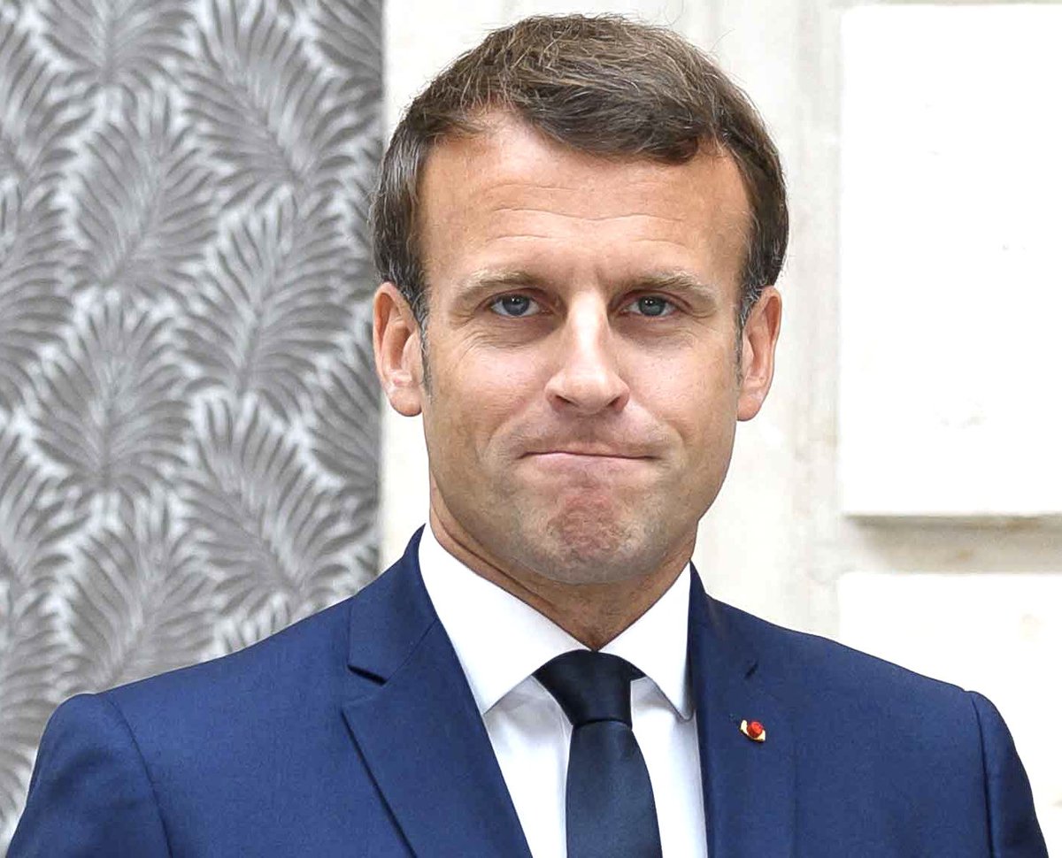 f_philippot's tweet photo. Salvini suggère ce soir à #Macron « d’aller se faire soigner » suite à ses propos sur l’envoi de troupes en #Ukraine !
(cf : https://t.co/Zab7iKkPCU)

Bien vu ! Nombre de Français pensent la même chose !

…Mais Salvini va devoir le dire aussi à sa chef de gouvernement #Meloni, qui est également ultra soumise à l’OTAN et très grande adoratrice de #Zelensky : elle veut comme Macron entretenir la guerre par l’envoi d’armes et d’argent ! 
Le problème de fond c’est l’OTAN et l’UE, l’État profond !