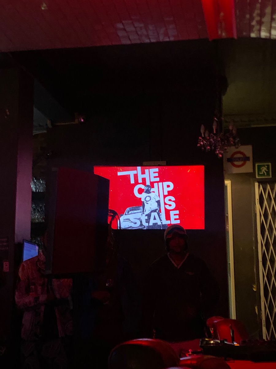 HeyHiOnesimo's tweet image. The Chip is Stale album listening party with the one and only @ByLwansta. Wednesdays are always a good time at Bar Ber 📍#tcis #listeningparty 🫶🏽
