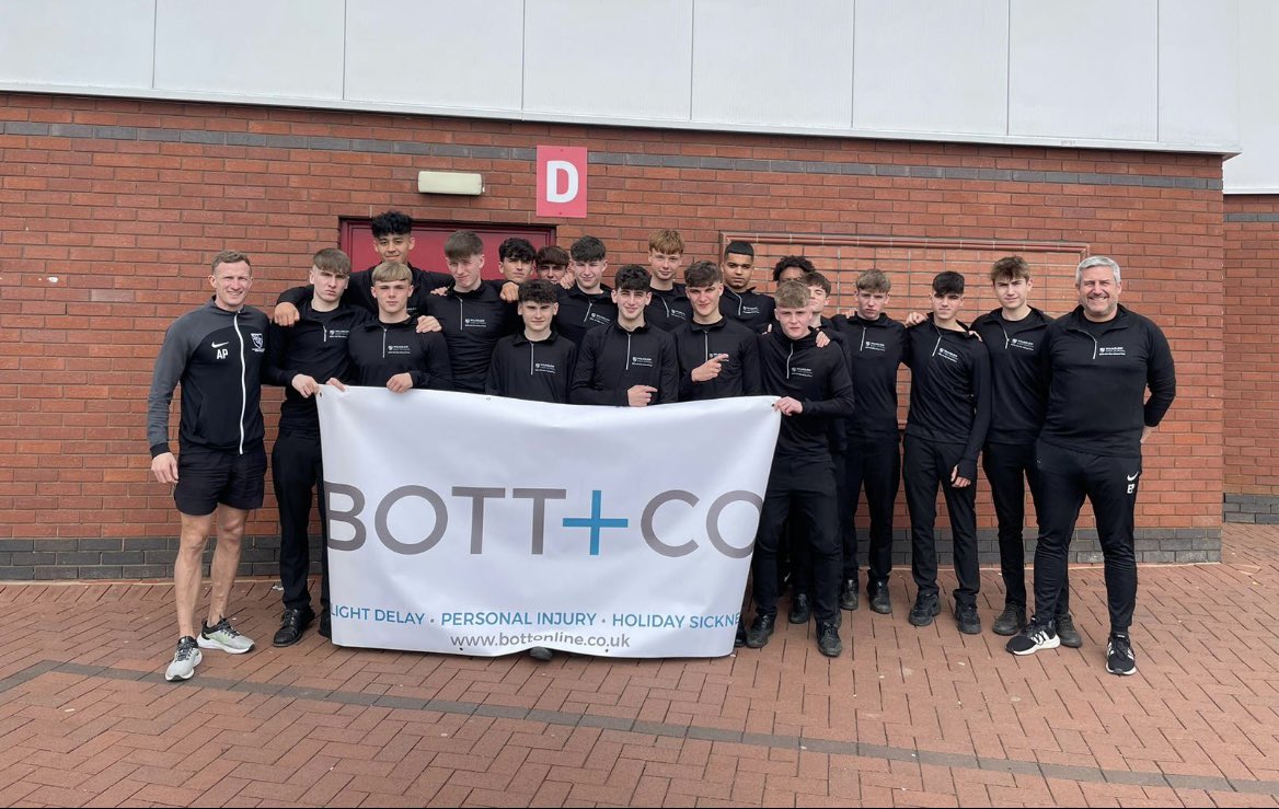 Sadly, it wasn’t to be for our U16 boys in the ESFA Elite final. The first Wilmslow High School team to reach a national football final, the opposition @StPetersRCHigh proved to be too strong. Nevertheless, a great season and one to be proud of! @wilmslowhigh @bottandco