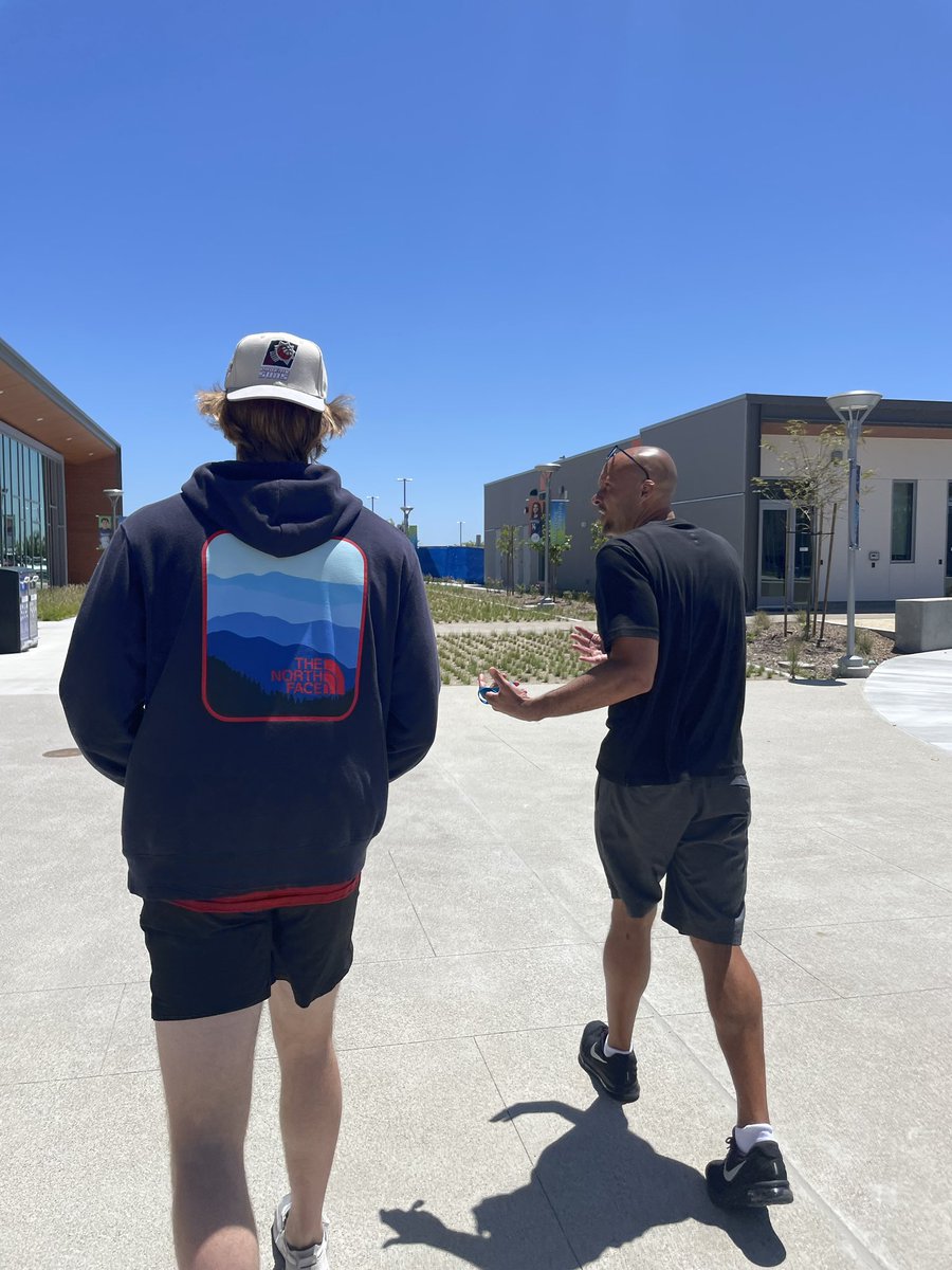 Pearse Long (@pearselong15) on Twitter photo Iβm excited to announce that Iβve committed to MiraCosta College after a great visit with <a href="/Coach2Rz/">Robert Robinson</a> Iβm excited to announce that Iβve committed to MiraCosta College after a great visit with <a href="/Coach2Rz/">Robert Robinson</a>