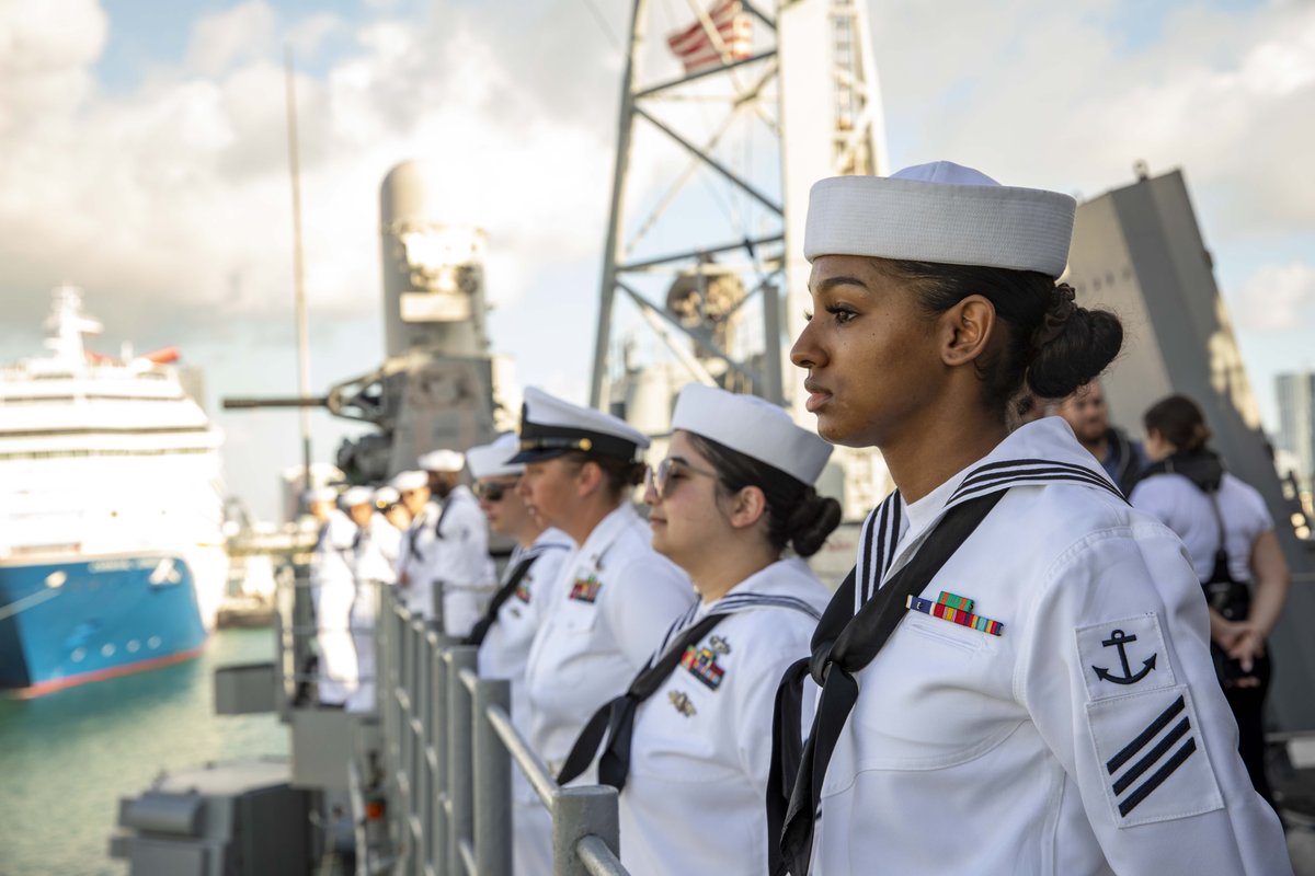 USS Normandy Ports in Miami During Fleet Week Sailors assigned to the guided-missile cruiser USS Normandy (CG 60) stand watch on the bridge as the ship pulls into PortMiami for Miami Fleet Week, May 6, 2024.