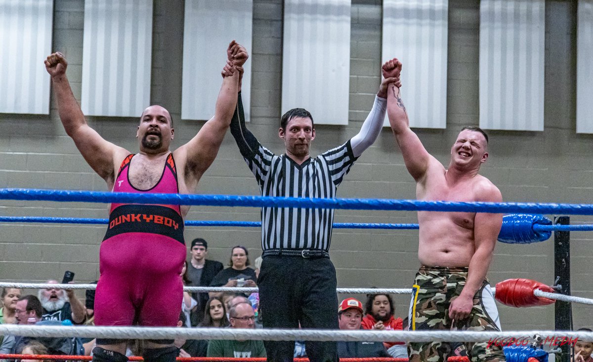 In the end, @DunkyBoyBandit and @HessWrestling were able to pick up the win. @LetsWrestle207 #ThePressureIsOn - 5/4/24 #indiewrestling #limitlesswrestling #wrestlingphotography