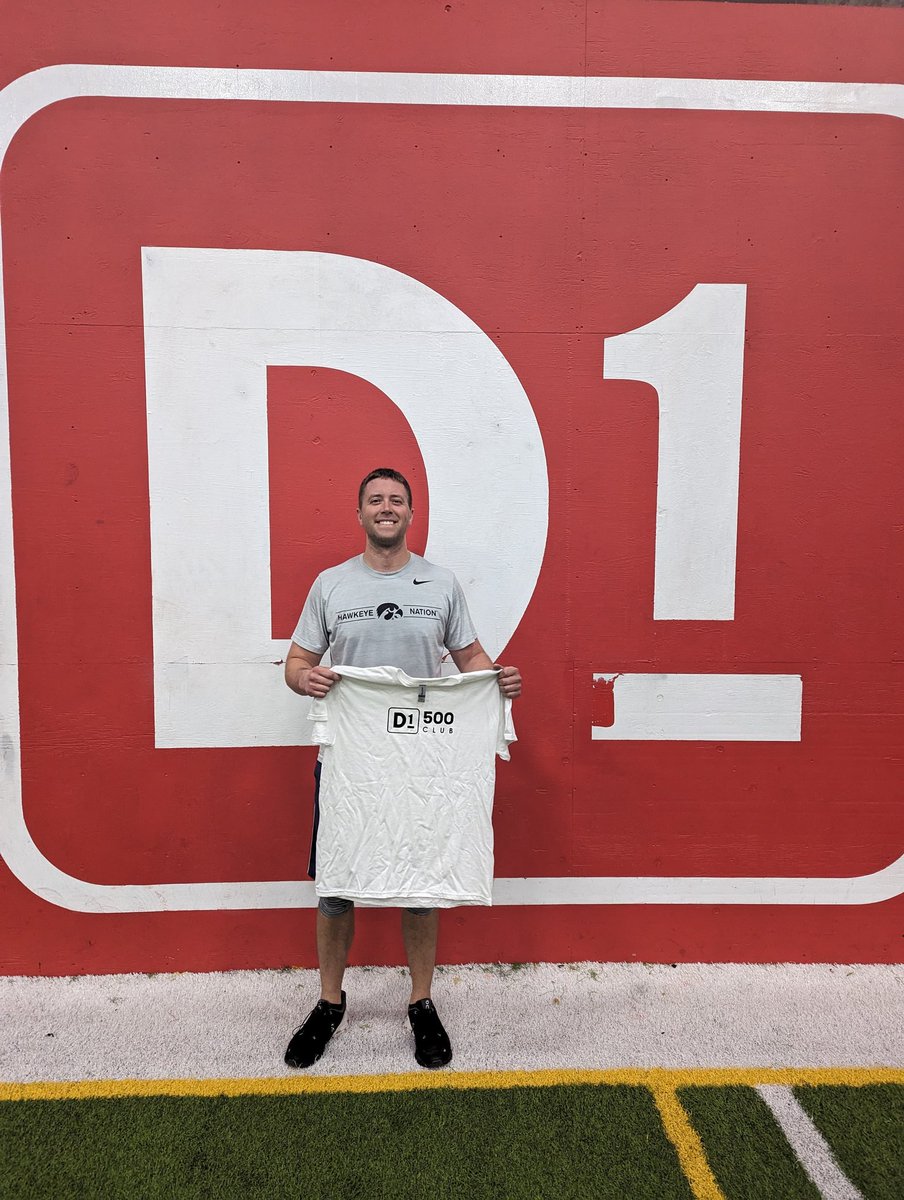 🚨 Member Shout-Out 🚨

Long time D1 Adult member, Scott G. just joined club 500! 5-0-0 D1 workouts😎 💪🏻 Welcome to the club, Scott! Keep stacking those workouts. Up next, club 750!

Be like Scott! 

#D1adult #strengthclass #bootcamp #d1fferent