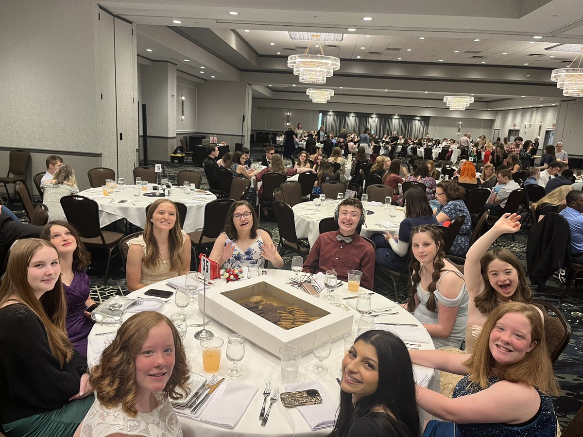Happy Prom day!! We had the most beautiful day today at STARS Prom at the Hilton Garden Inn at Southpointe! We got to get all dressed up and dance the day away🎉🥰💃