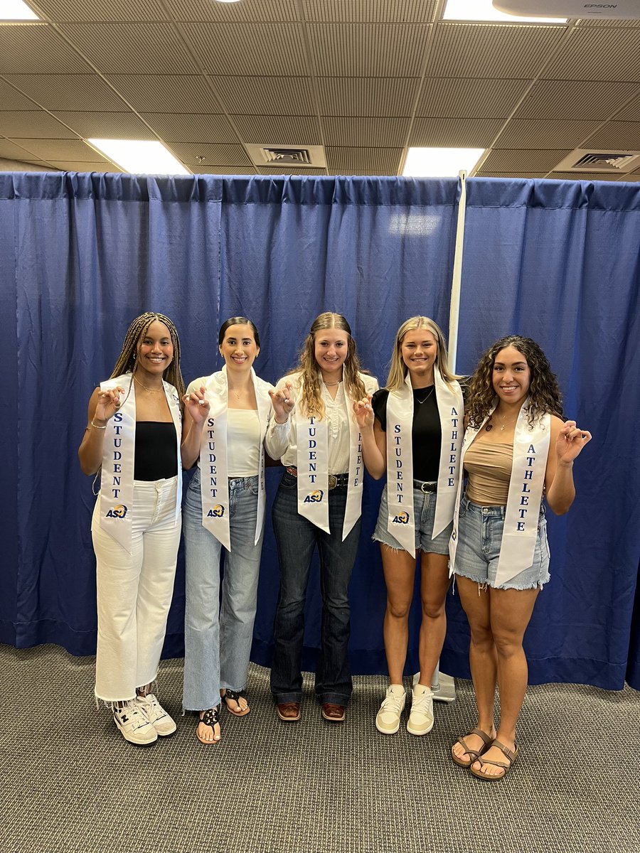 Congrats to these 5 that get to walk the stage this weekend!!  #BelleYeah #ProudCoach