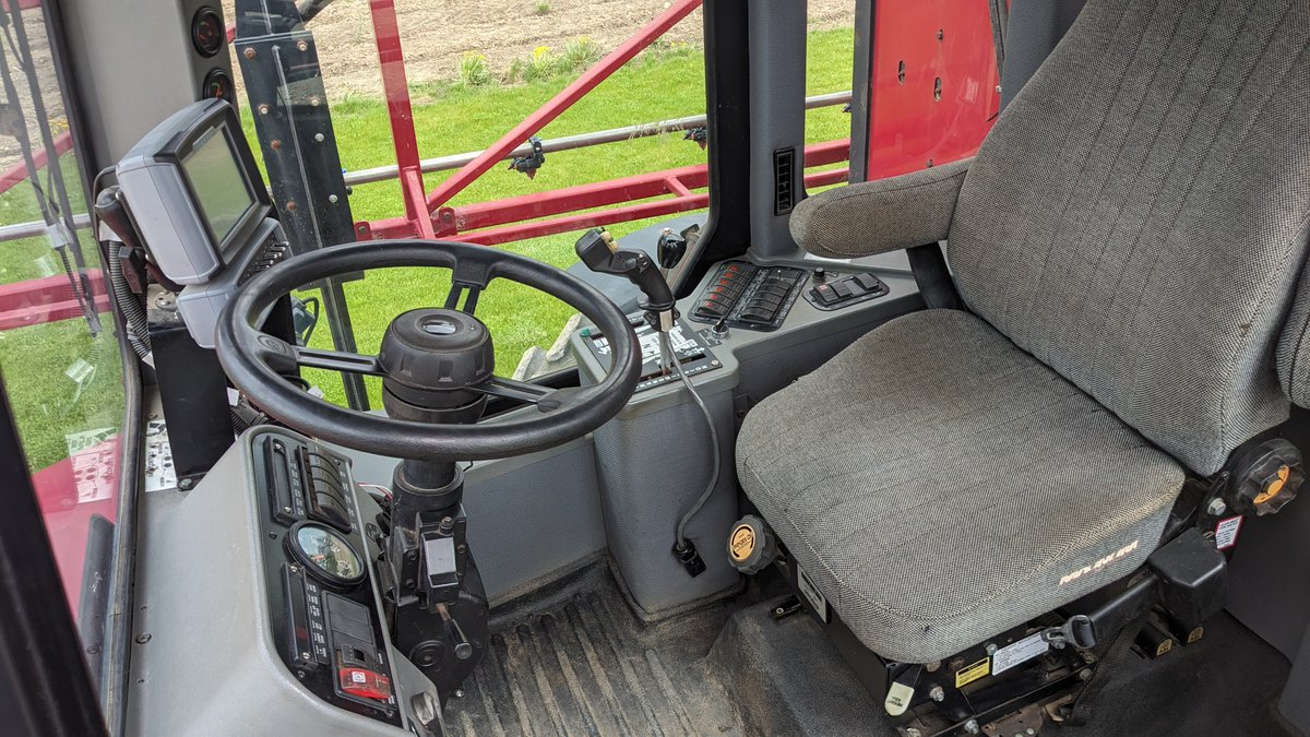 hartholm's tweet photo. FOR SALE! CASE 3200B Patriot 3615Hrs Raven Envizio Pro monitor with (6) section control and SmartTrax auto steer. 60'/90' Booms w/ 5-way bodies. 750 gal poly tank. RH fence row nozzle. Used this spring. Ready to work. Asking $68,500 CAD. 519 608 3316 https://t.co/jJCi9PrRfw