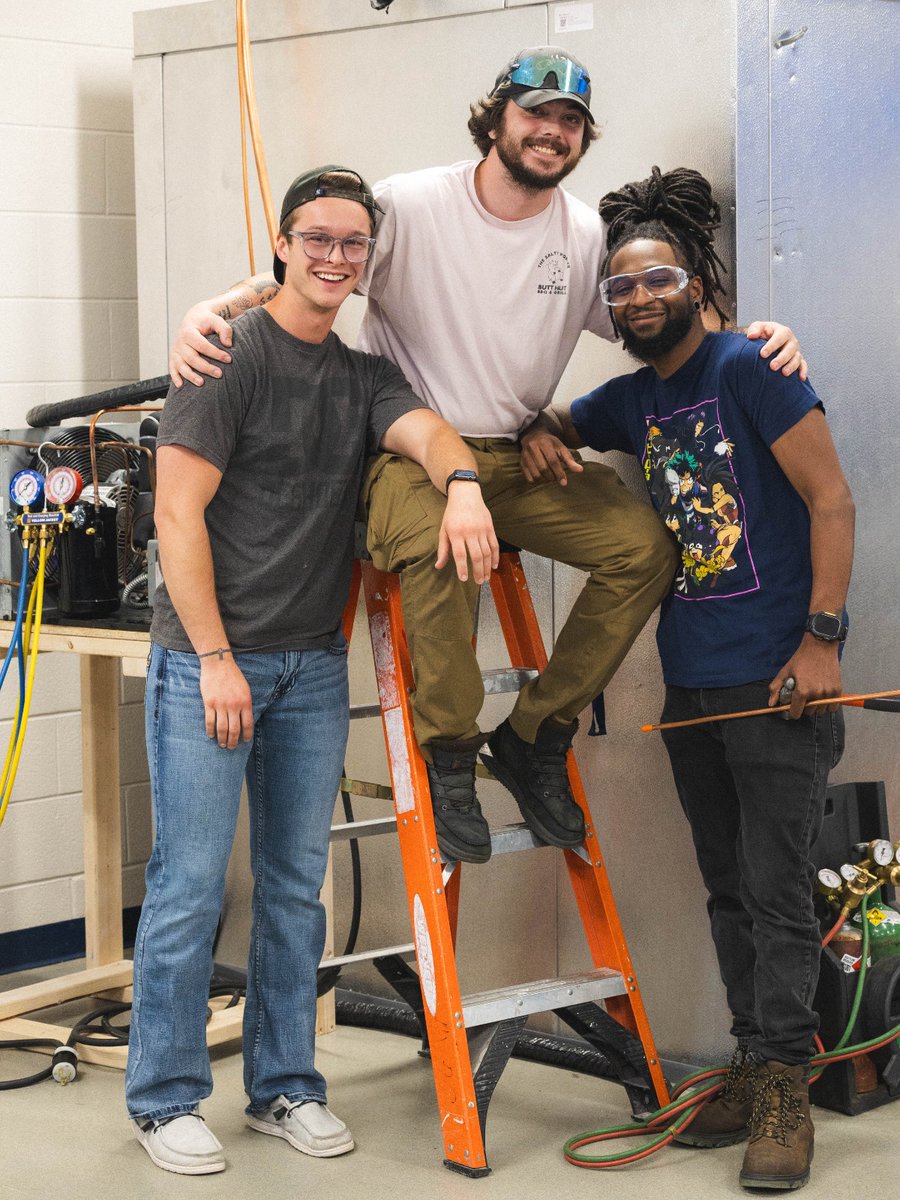 What do y'all know about the squad 🤔

#TidewaterTech #HVAC #HVACTech #heatingandcooling #trades #tradeschool