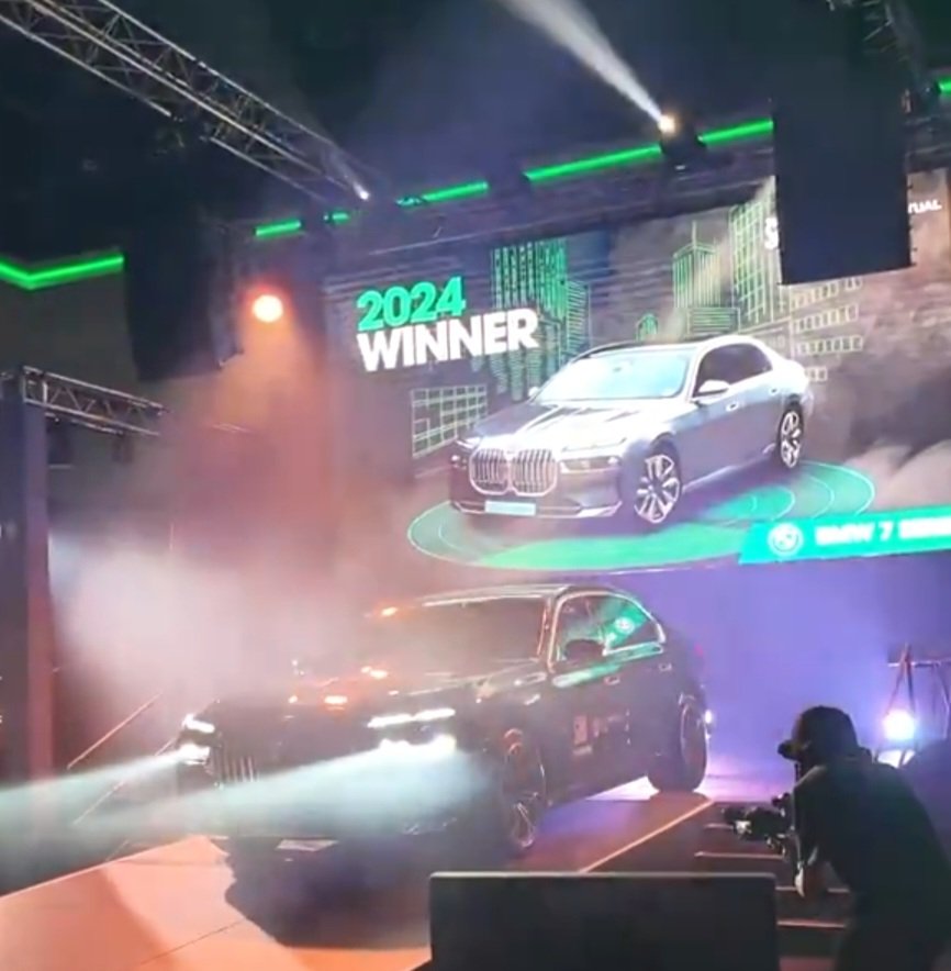 FelixSebata's tweet image. There you have it! #SACOTY2024 has concluded. And the 2024 SA Car of the Year is the BMW 7 Series 🙌🏾