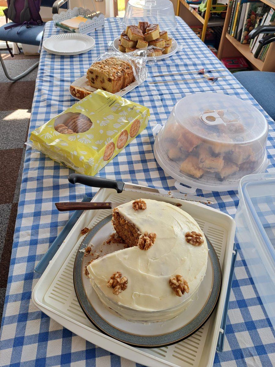 🌞🌳 What a fantastic morning we had today at our social event, blessed with perfect weather! 
Huge thanks to <a href="/friendsofWGts/">friendsofwyldegreents</a> for hosting us in Sutton Coldfield! We started at the Boulevard Allotment Hub, catching up with parks &amp; open spaces volunteers over delicious refreshments.