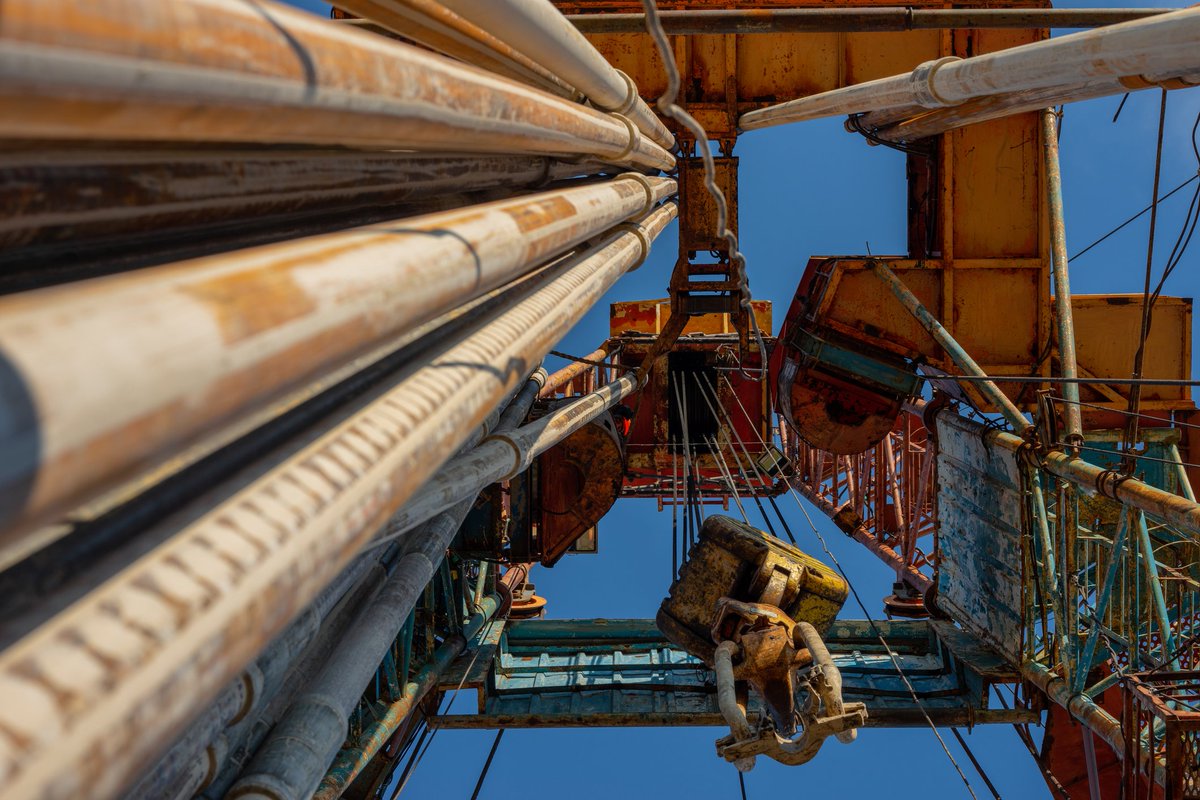 Legal Update🚨 In a recent lawsuit, oil producer W&T Offshore Inc. alleges significant losses due to a pipeline shutdown. Find out more about this case: bit.ly/4dsW6cR.  

#OilandGasLaw #BreachofContract #Litigation #EnergyLaw #ContractDisputes #OlivaGibbs #OGLawyers