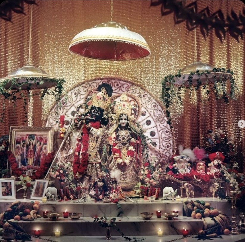 ISKCON NYC 🙏🕉️🌞❤️ Darshan - Sri Sri Radha Govinda from 439 Henry Street (circa 1972)