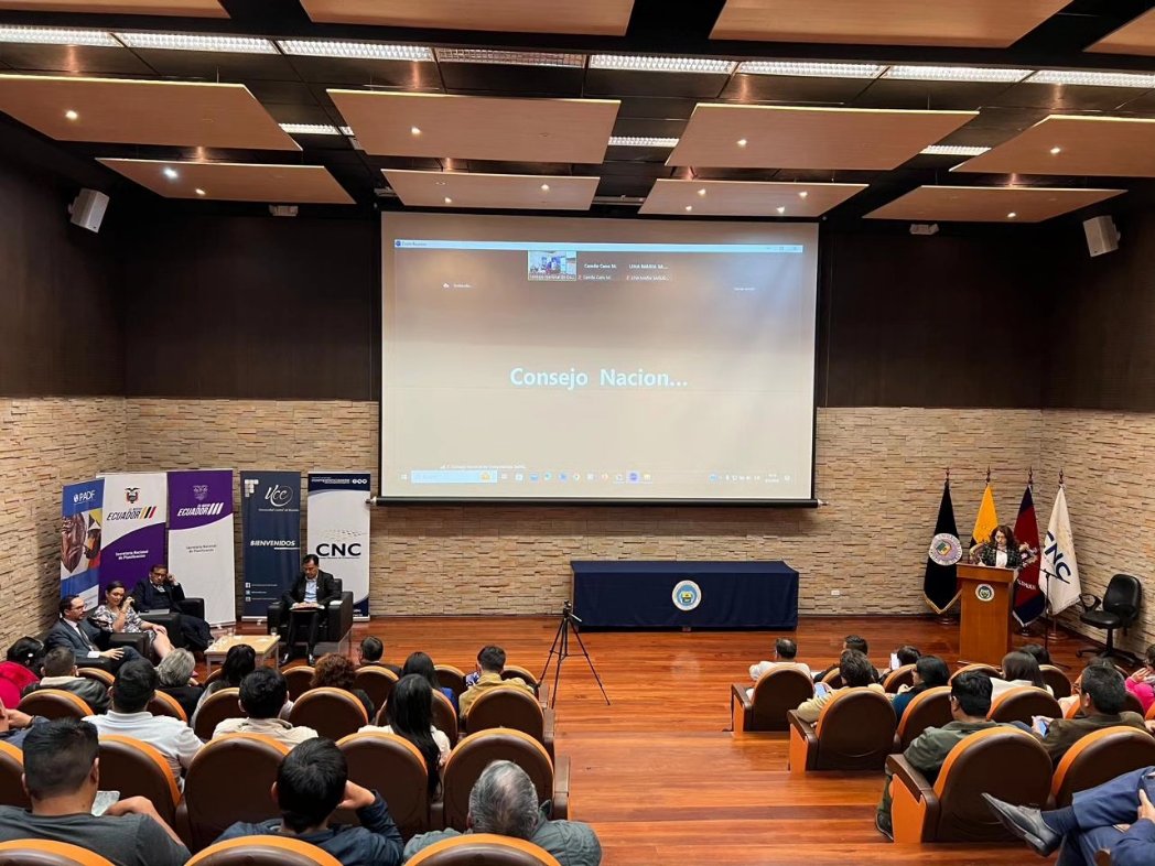 PADF Ecuador (@padfecuador) on Twitter photo Junto a <a href="/competenciascnc/">Consejo Nacional de Competencias</a> y la <a href="/lacentralec/">Universidad Central del Ecuador</a> organizamos el Foro Internacional: La Participación Ciudadana para la Mejora de la Gestión Pública, en este espacio dirigido a los gobiernos locales y sociedad civil brindamos herramientas para promover el diseño de políticas públicas Junto a <a href="/competenciascnc/">Consejo Nacional de Competencias</a> y la <a href="/lacentralec/">Universidad Central del Ecuador</a> organizamos el Foro Internacional: La Participación Ciudadana para la Mejora de la Gestión Pública, en este espacio dirigido a los gobiernos locales y sociedad civil brindamos herramientas para promover el diseño de políticas públicas
