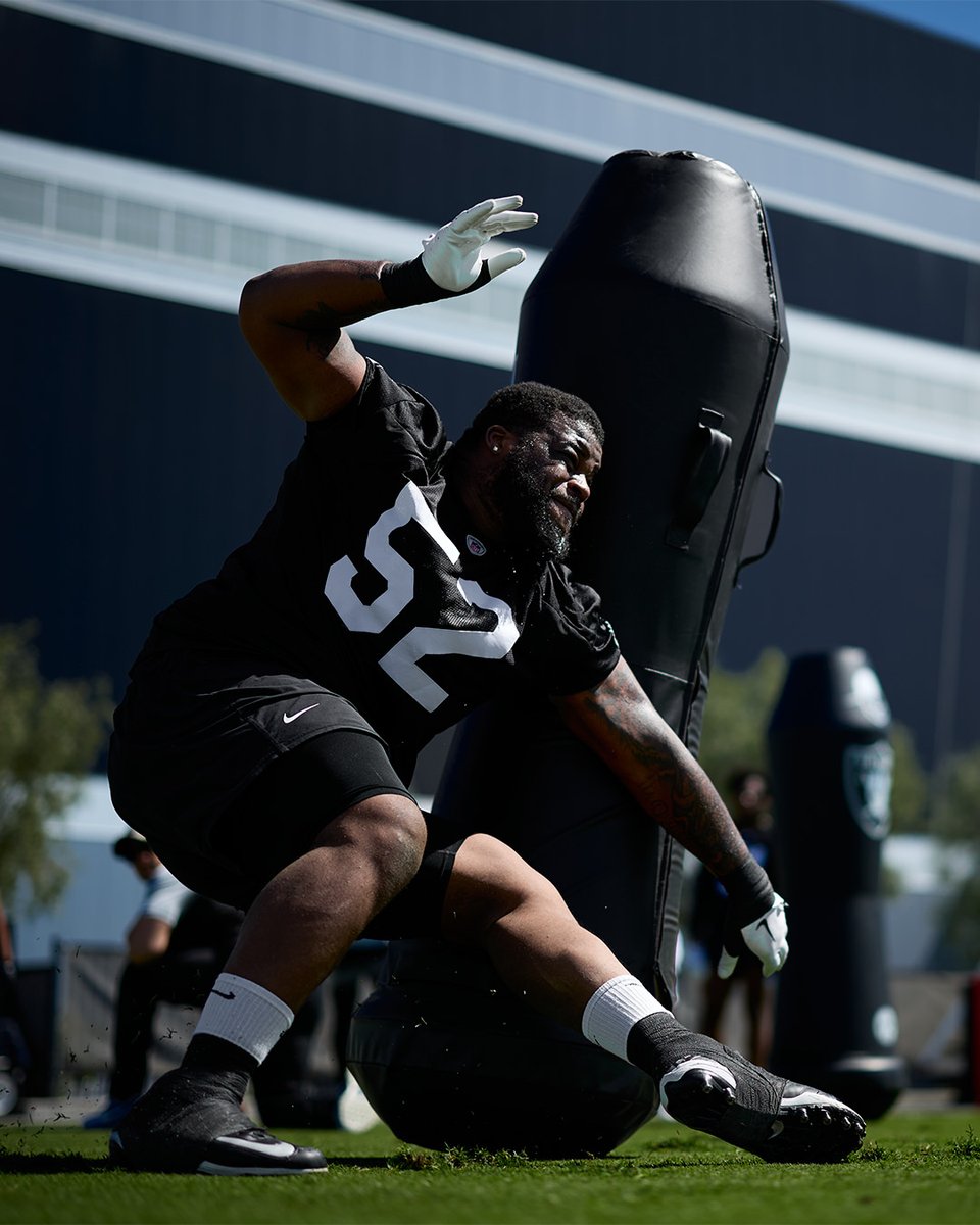Raiders's tweet photo. Let's work.

#RaiderNation https://t.co/doNPLr4prY