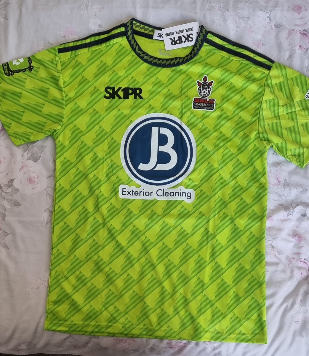 SELK Grassroots (@selkgrassroots) on Twitter photo This Friday's SELK XI game sees us wear our new kit sponsored by JB External Cleaning, <a href="/Magpie_Jobs/">Magpie Recruitment</a>, <a href="/wasteoneltd/">Waste One Management</a> and @evolveoutsource.
Another very smart kit, great price and quality from <a href="/SK1PR_/">SK1PR</a>
#STAYSTRONG #12THMAN This Friday's SELK XI game sees us wear our new kit sponsored by JB External Cleaning, <a href="/Magpie_Jobs/">Magpie Recruitment</a>, <a href="/wasteoneltd/">Waste One Management</a> and @evolveoutsource.
Another very smart kit, great price and quality from <a href="/SK1PR_/">SK1PR</a>
#STAYSTRONG #12THMAN