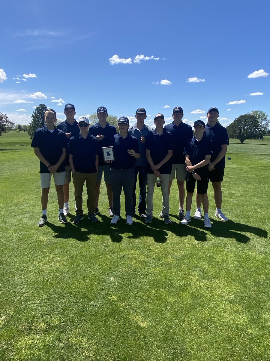 jimmy_blex's tweet image. Congrats to the Cross County golfers for being the 2024 CRC Champions! Ashton and Wyatt had a Playoff for 1st Place. Ashton 1st, Wyatt 2nd, Kole 4th, Andrew 5th, Brock 7th. ⁦@CrossCounty1⁩