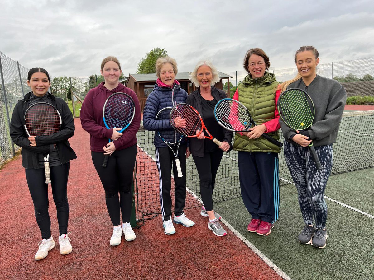 🎾 Fulford Ladies Invitation Tennis League Result 🎾

- Our ladies 1st team who played brilliantly last weekend to get the win 58-50 against Cliffe. 

Well done ladies!! ⭐️🎾👏