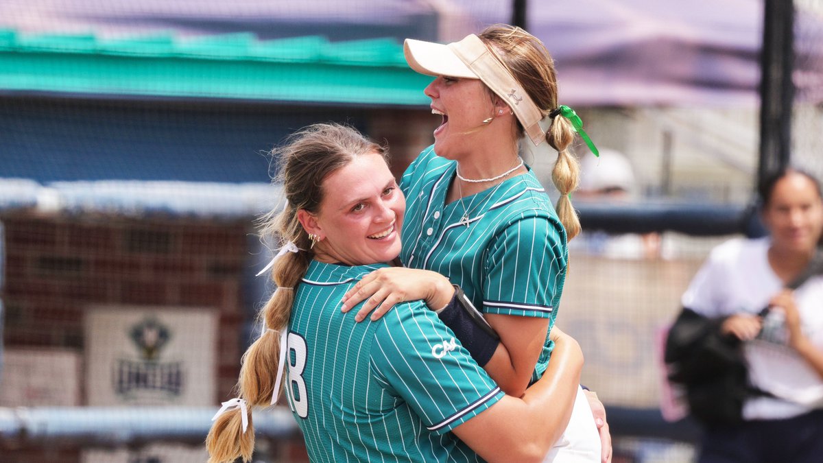 UNCW Softball tweet media