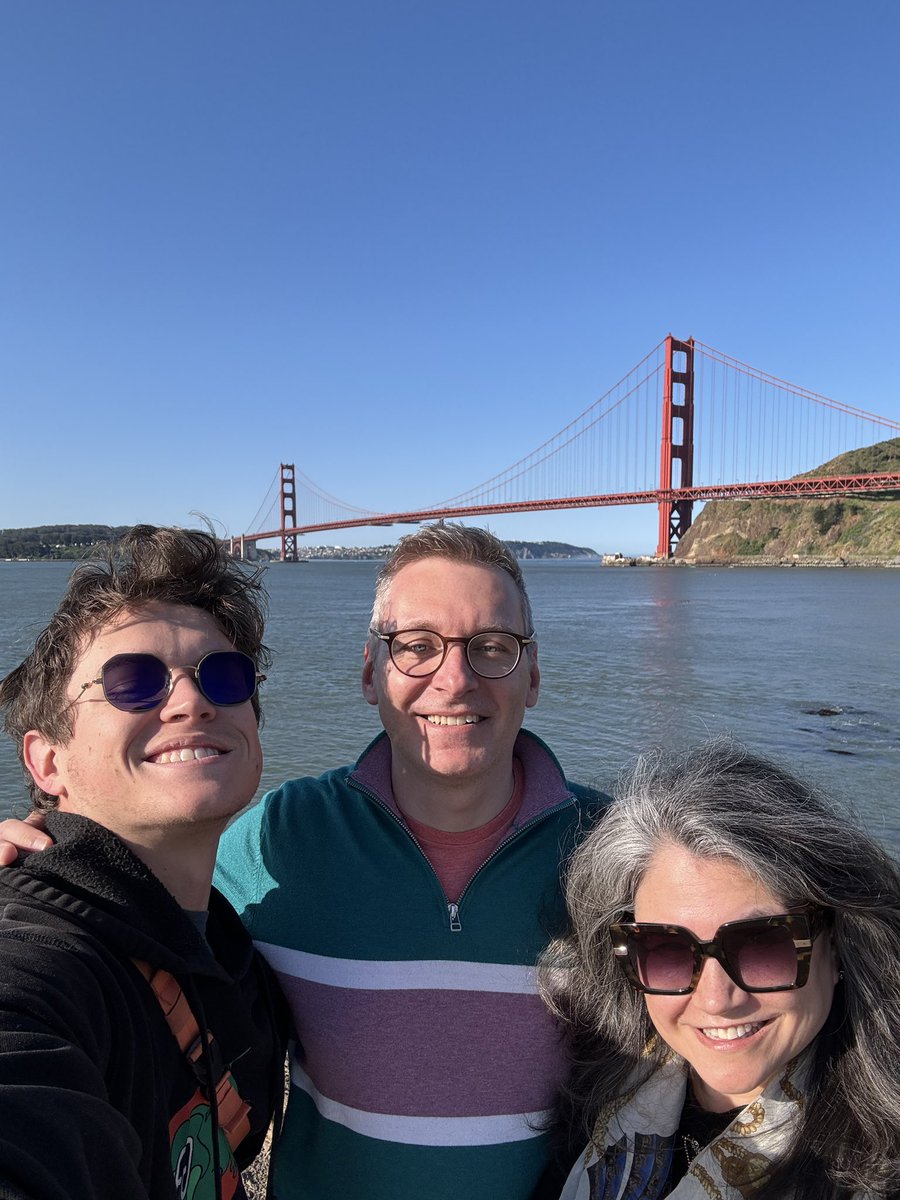 It was a privilege to co-organize with Bei Zhang the @KeystoneSymp #KSCachexia24 conference. So many generous scientists sharing stunning new stories in #cachexia #cancercaxhexia. The future is bright! 🤩😎💪🏼 Taking in the view with @A_Bonetto_PhD