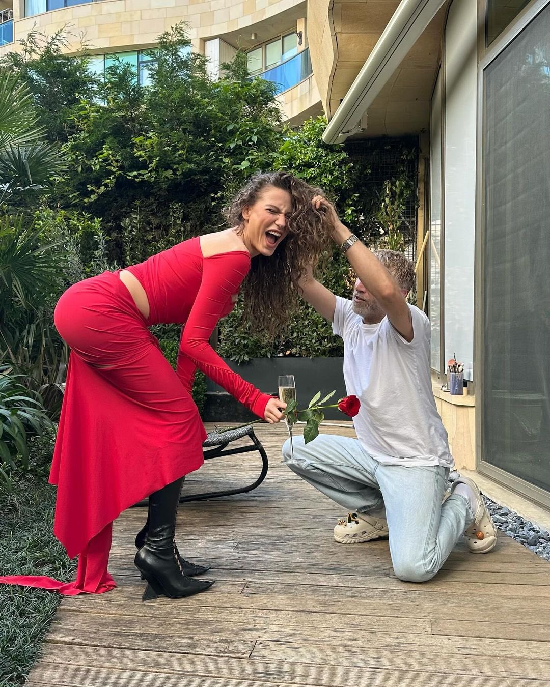 işfa nude +18 ÜNLÜLER on X: Serenay Sarıkaya t.co9Y7eqBfOcz  X