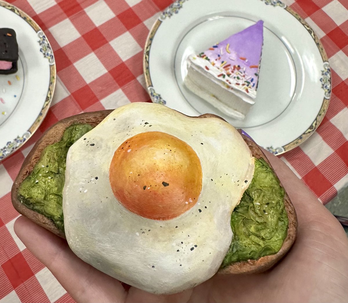 LauraToth8's tweet image. HHS Ceramics classes have been cooking up some great foods in class.