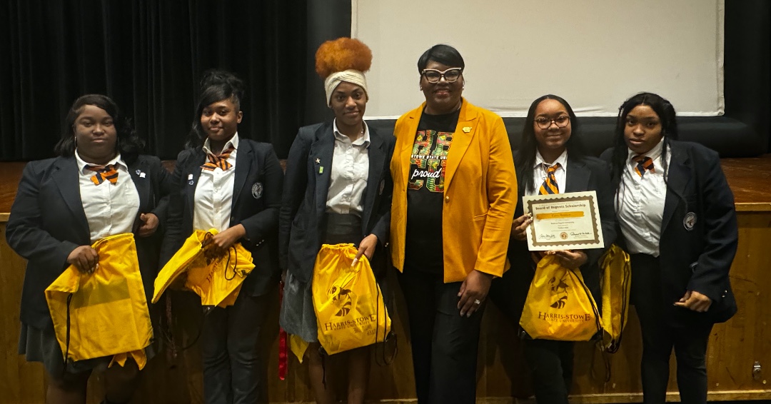 Madam President, Dr. LaTonia Collins Smith stopped in Memphis, Tennessee for her Presidential Bus Tour. Students at Kipp Memphis, Freedom Preparatory Academy, and Memphis Business Academy learned about what Harris-Stowe has to offer and received scholarships!