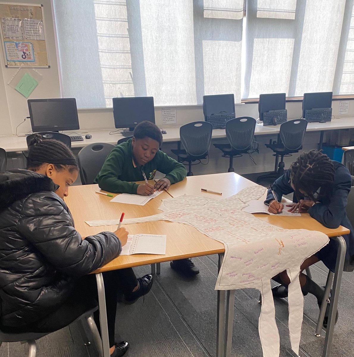 Our Faith in Action groups were unable to come together for their last session so we joined with Notre Dame students @ASCHSSheffield We reflected on what is 
#servantleadership