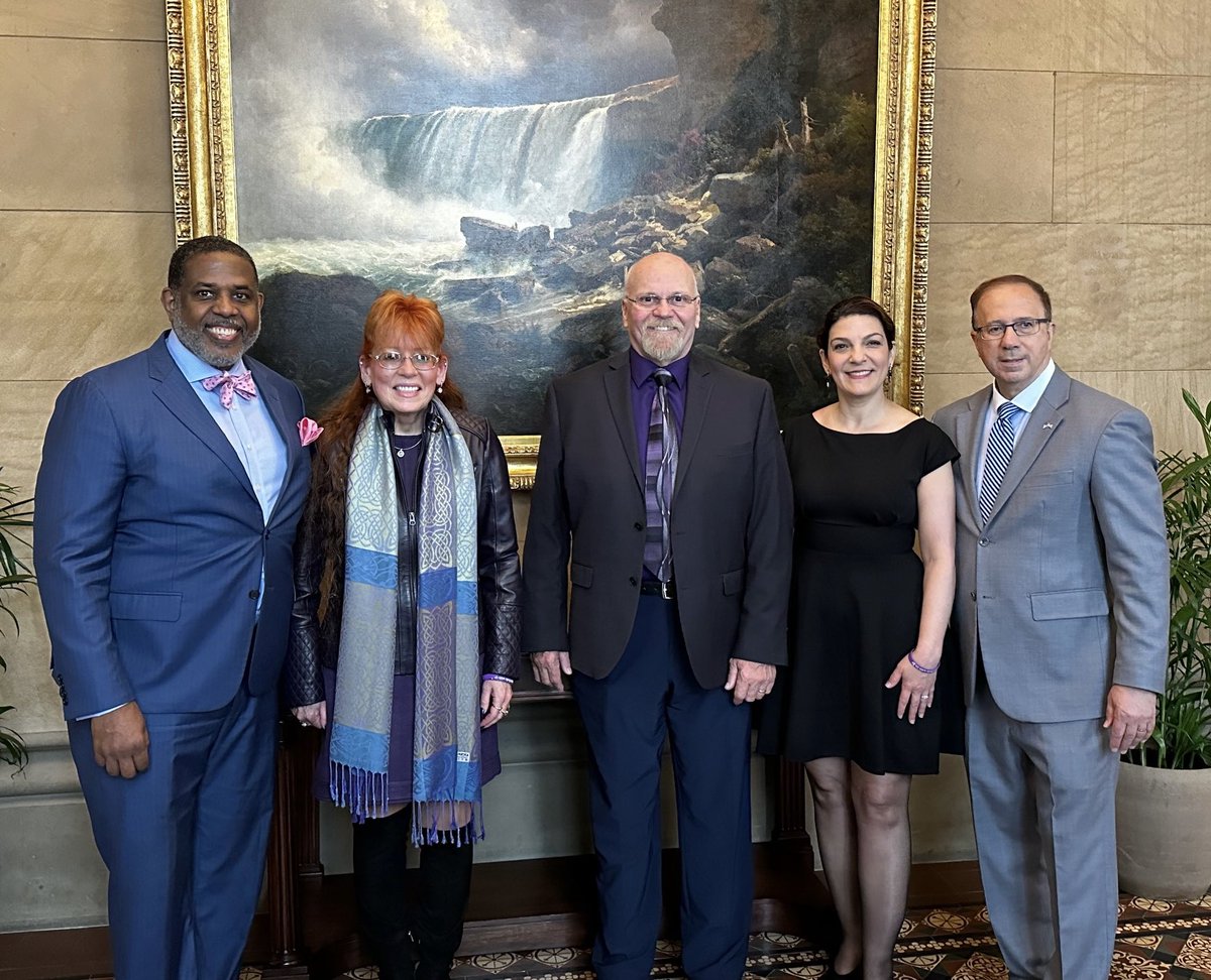 The #LADAorg Team thank @SenatorParker and @SenGriffo for speaking on the Senate floor to promote #LupusAwareness to fellow Senators. We thank Dr. Kontaridis for joining us and appreciate her #LupusResearch efforts at @MasonicResearch. @KathleenArntsen @Dave_Arntsen @mkontari
