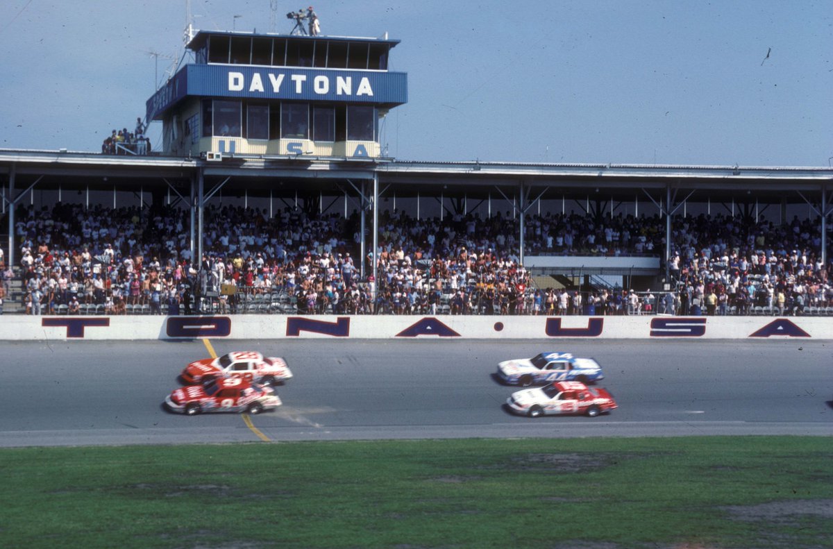 WinCupMuseum's tweet photo. Which two drivers won Cup races at @DAYTONA  in 1985? The answer to yesterday’s Trivia Tuesday question is #BillElliott and #GregSacks.

Elliott won the 1985 #Daytona500 while Sacks took home the trophy after the 1985 #PepsiFirecracker400. https://t.co/hysff7xltD